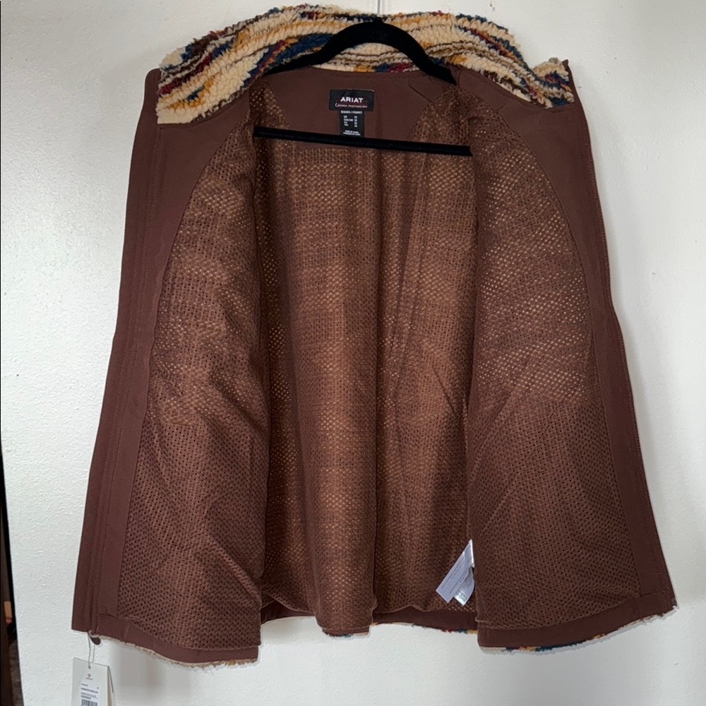 Ariat Colorful Fleece Jacket - Picture 6 of 6